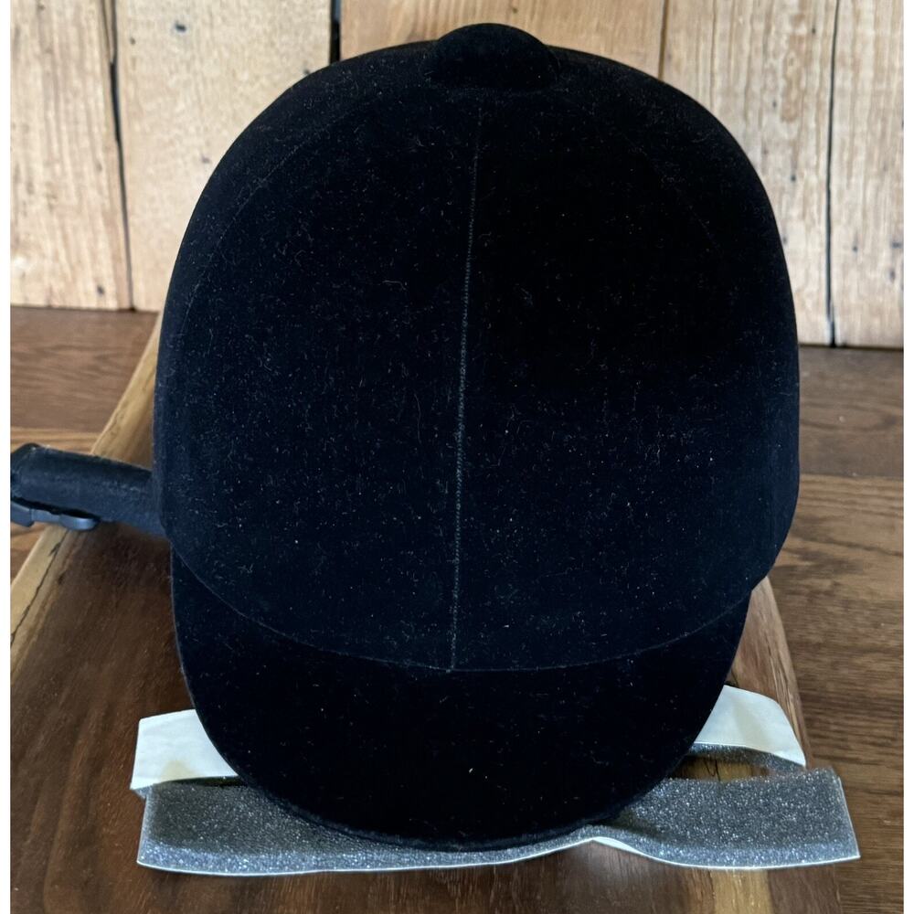 International Horse Riding Helmet Black Velvet SEI Pre-Owned Size 7 - Picture 13 of 16